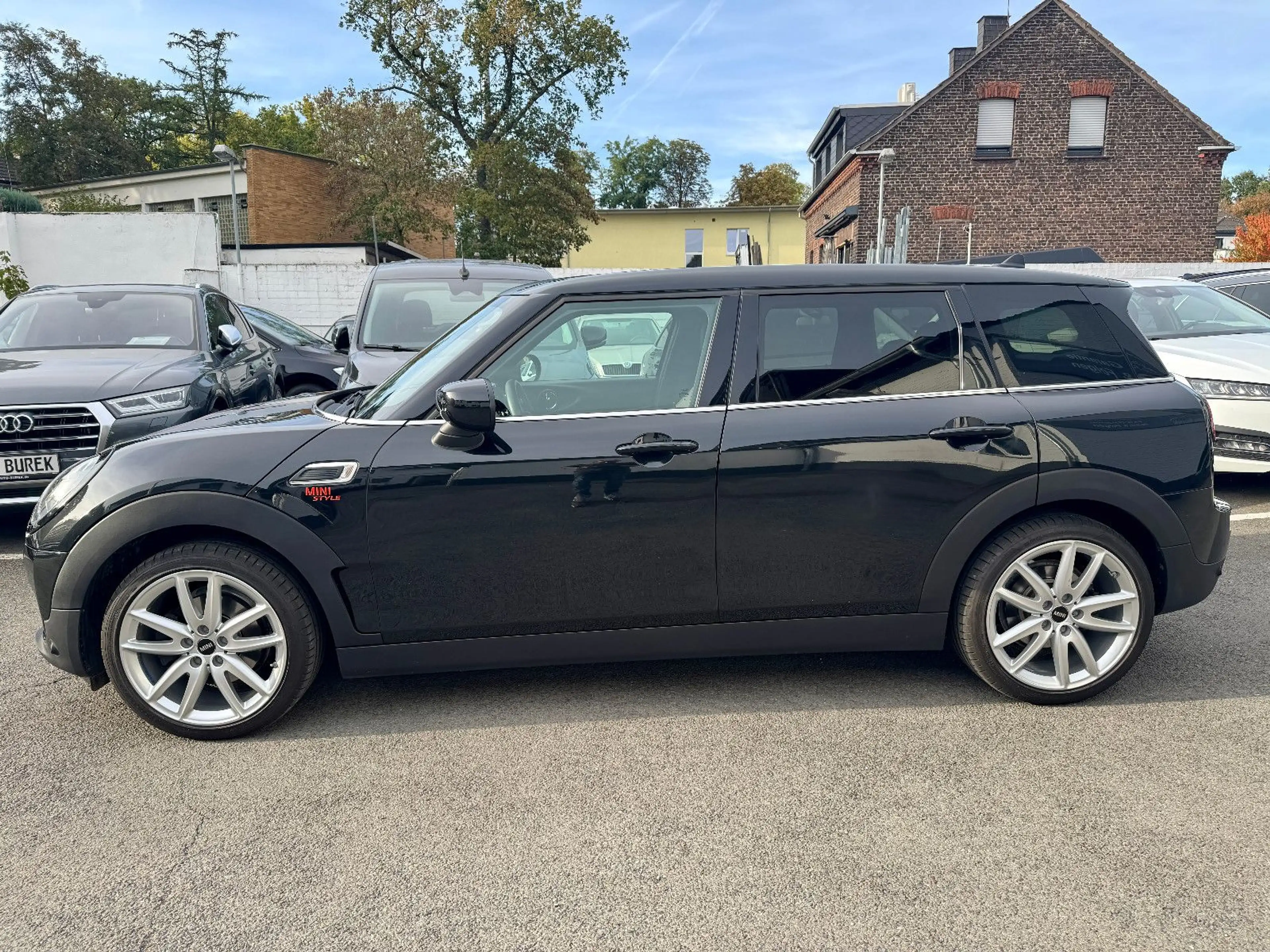 MINI Cooper Clubman Yours Trim Navi LED Leder RüK 18" — photo 3