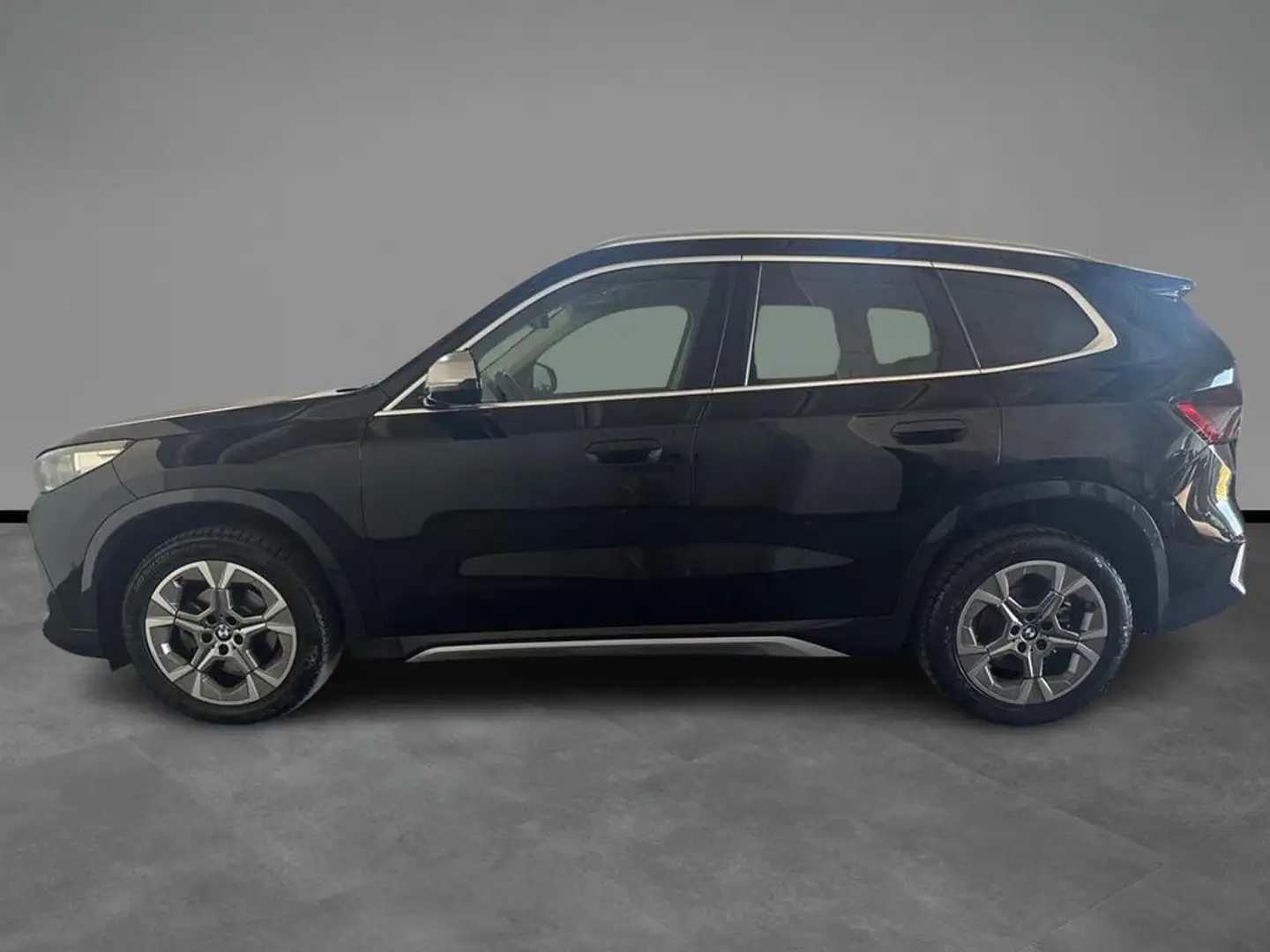 BMW X1 sdrive18d X-Line Edition Essence auto Nero - 2