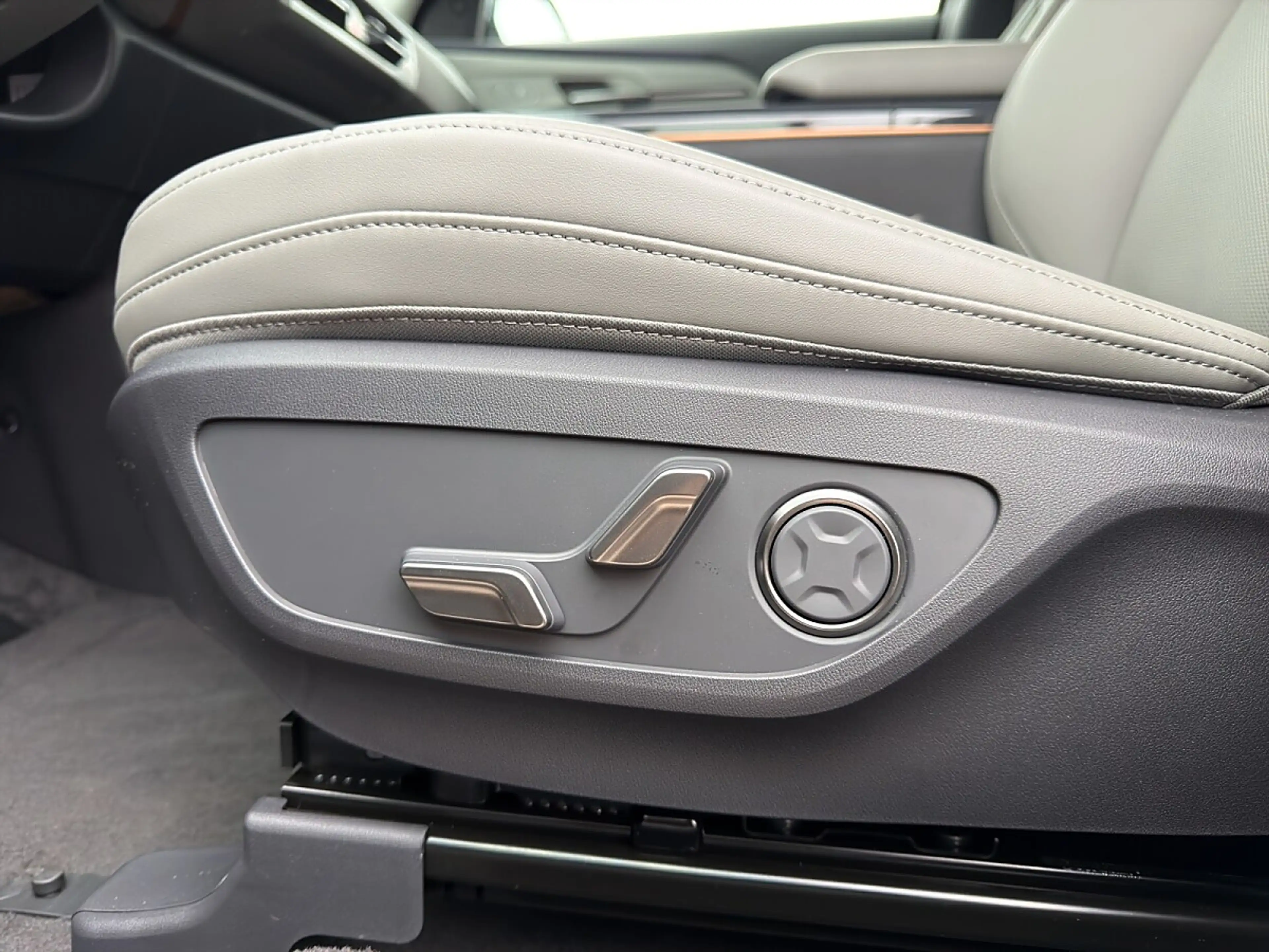Kia EV5 FWD 81,4kWh Launch Edition — photo 10