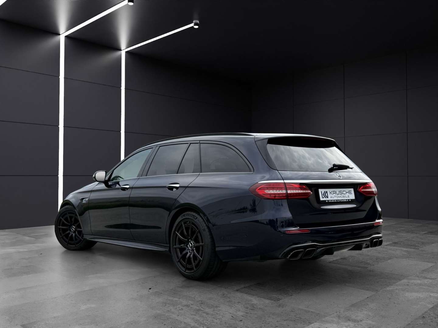 Mercedes Classe E63 AMG 63 Designo -  - Joinsteer - #2