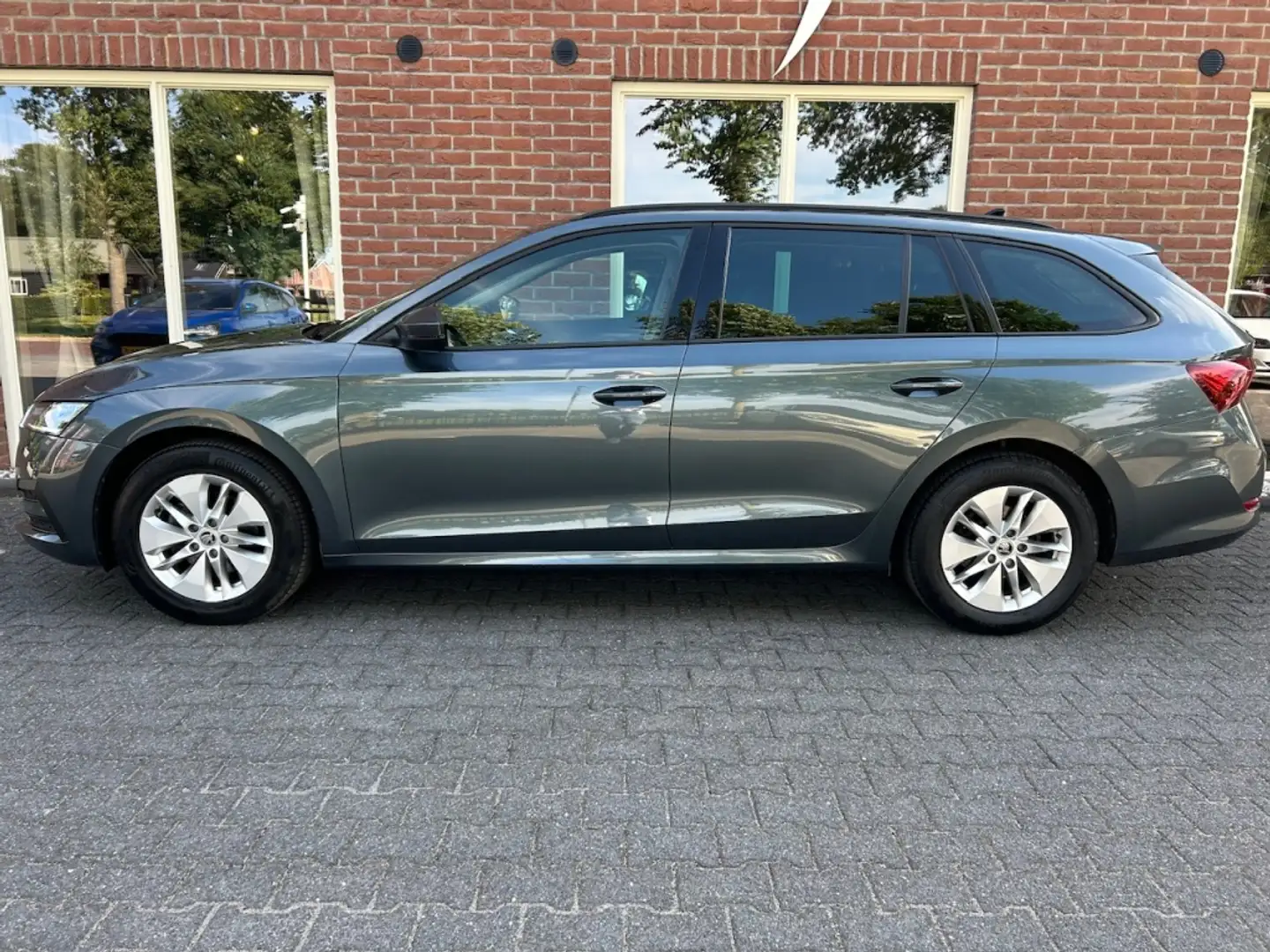 Skoda Octavia Combi 1.0 TSI Bns Edition VIRT.COCKPIT / KEYLESS / Grau - 2