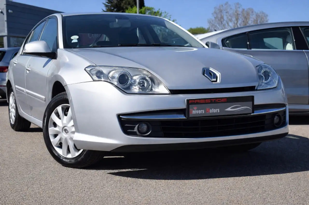 Renault Laguna 1.5 DCI 110CH AUTHENTIQUE ECOÂ²