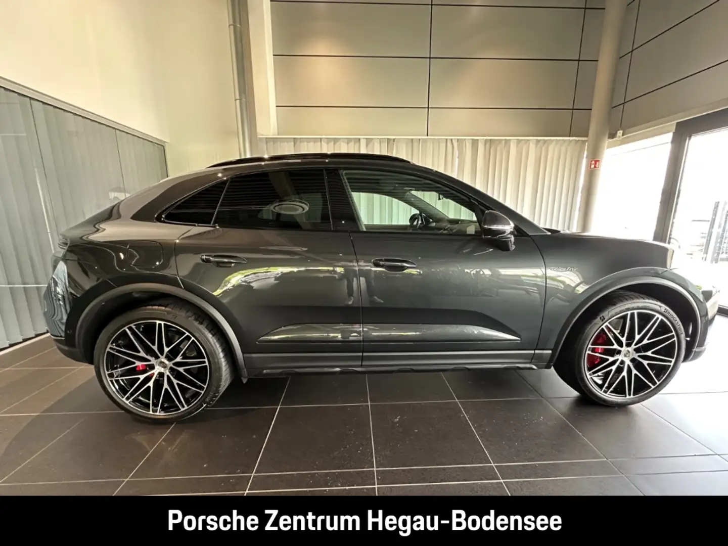 Porsche Macan Turbo/Electric Sport/Hinterachslenkung/Matrix-LED Gris - 2