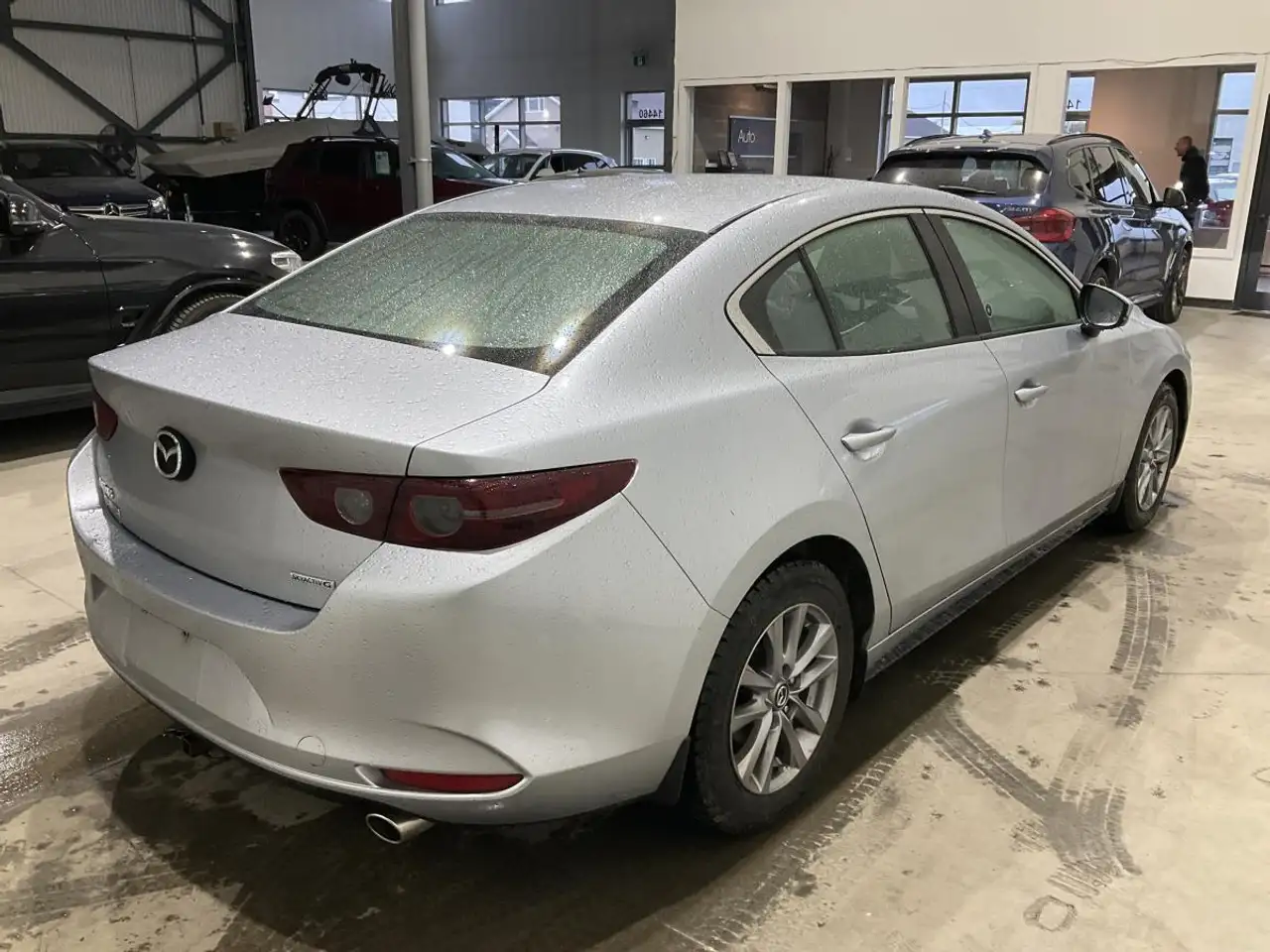 Mazda 3 снимка Mazda 3