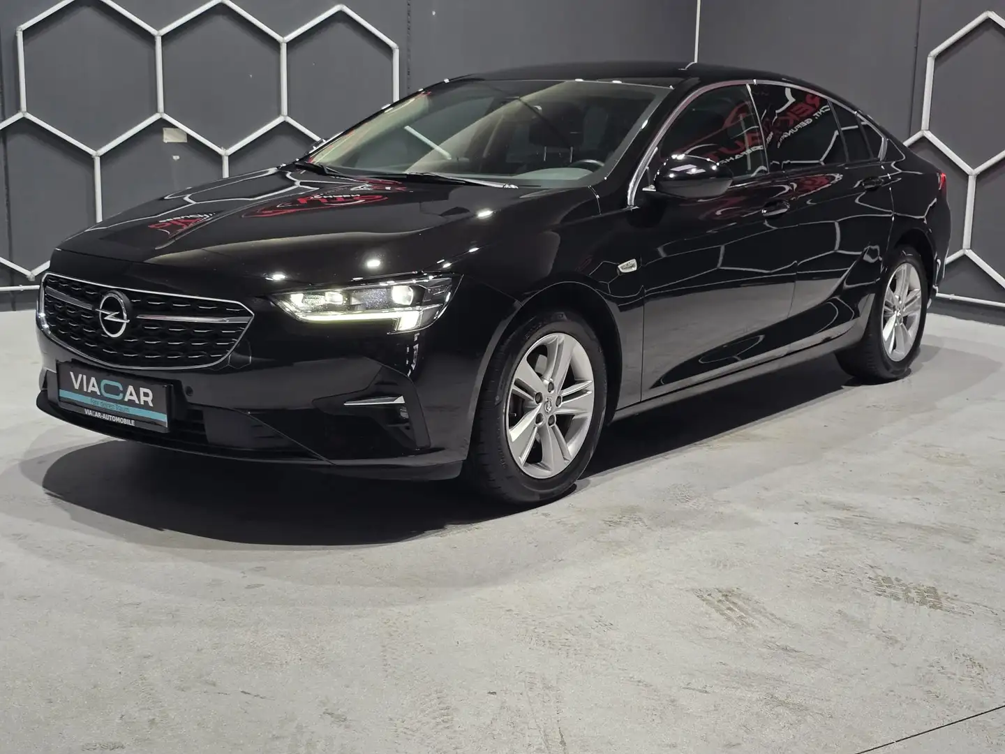 Opel Insignia Elegance Schwarz - 1