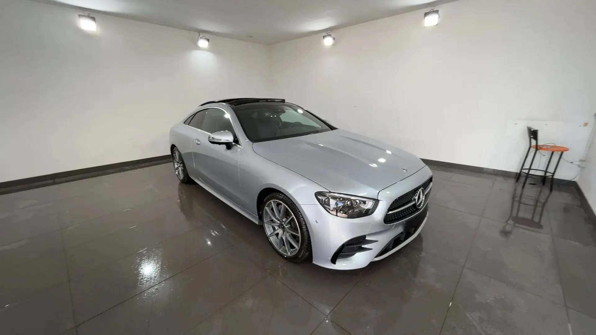 Mercedes-Benz E 220 Classe E Coupe 220 d AMG LINE 194cv auto Argento - 1