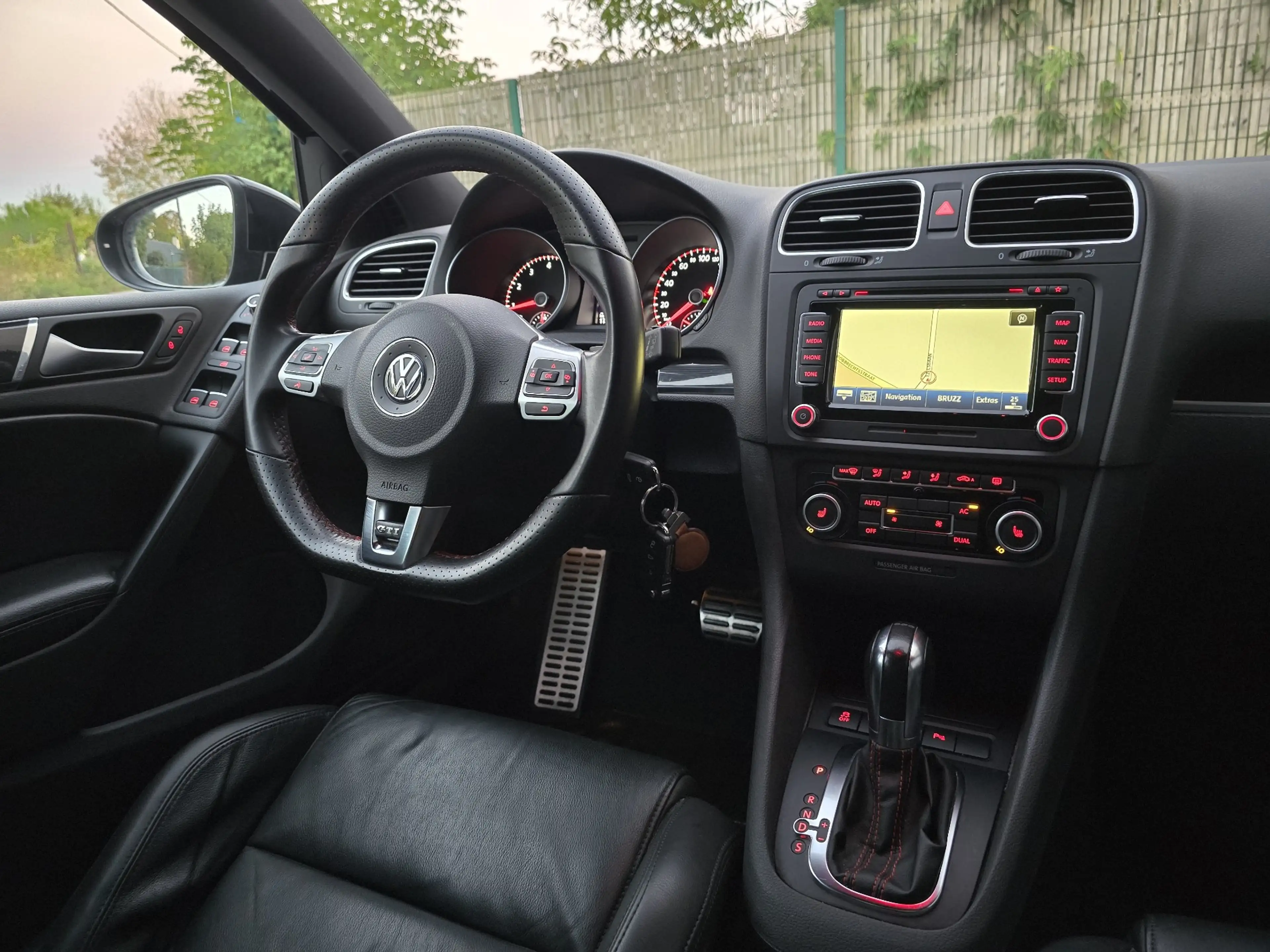 Volkswagen Golf GTI 6 2.0 TSI (211ch) DSG 2012 175.090km GARANTIE !! — photo 14