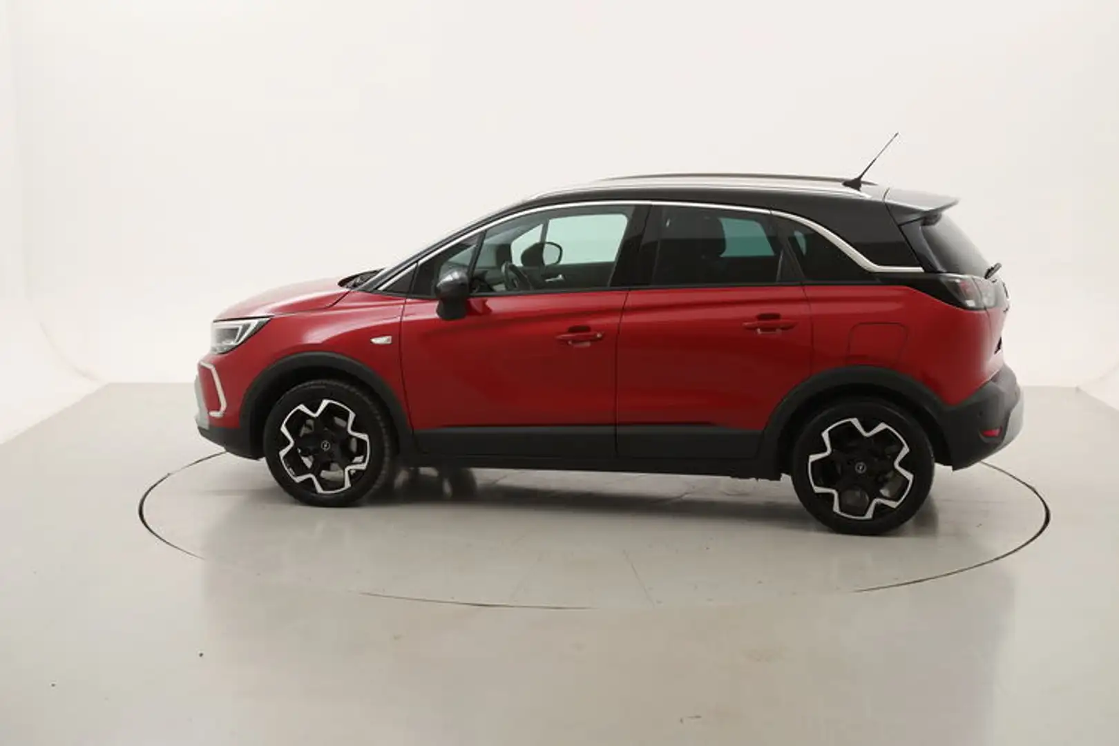 Opel Crossland X Ultimate 1.2 Benzina 110CV Rosso - 2