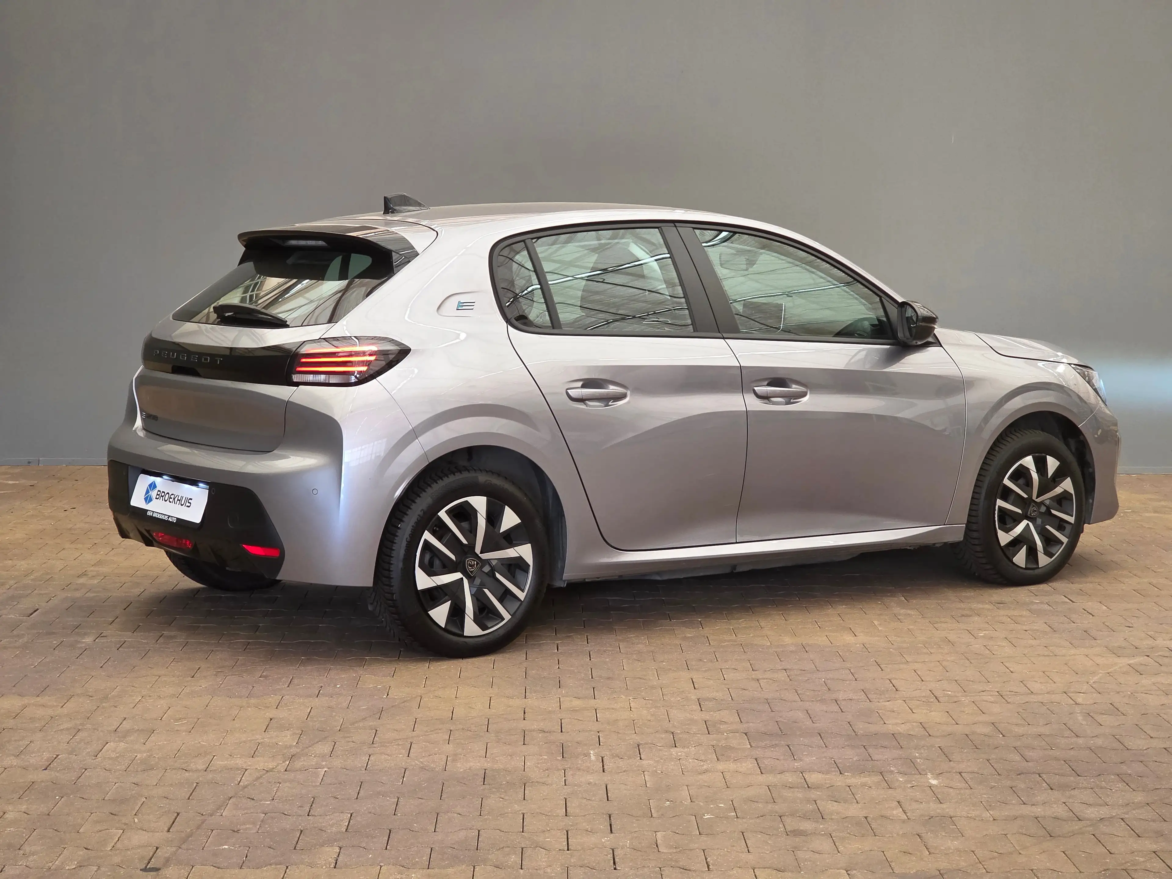 Peugeot e-208 EV Active 50 kWh LED | Parkeersensoren Achter | Ca — photo 2