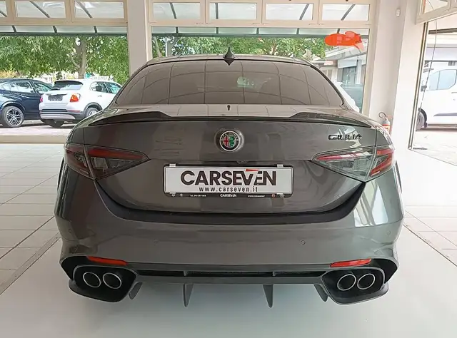 Alfa Romeo Giulia view 6