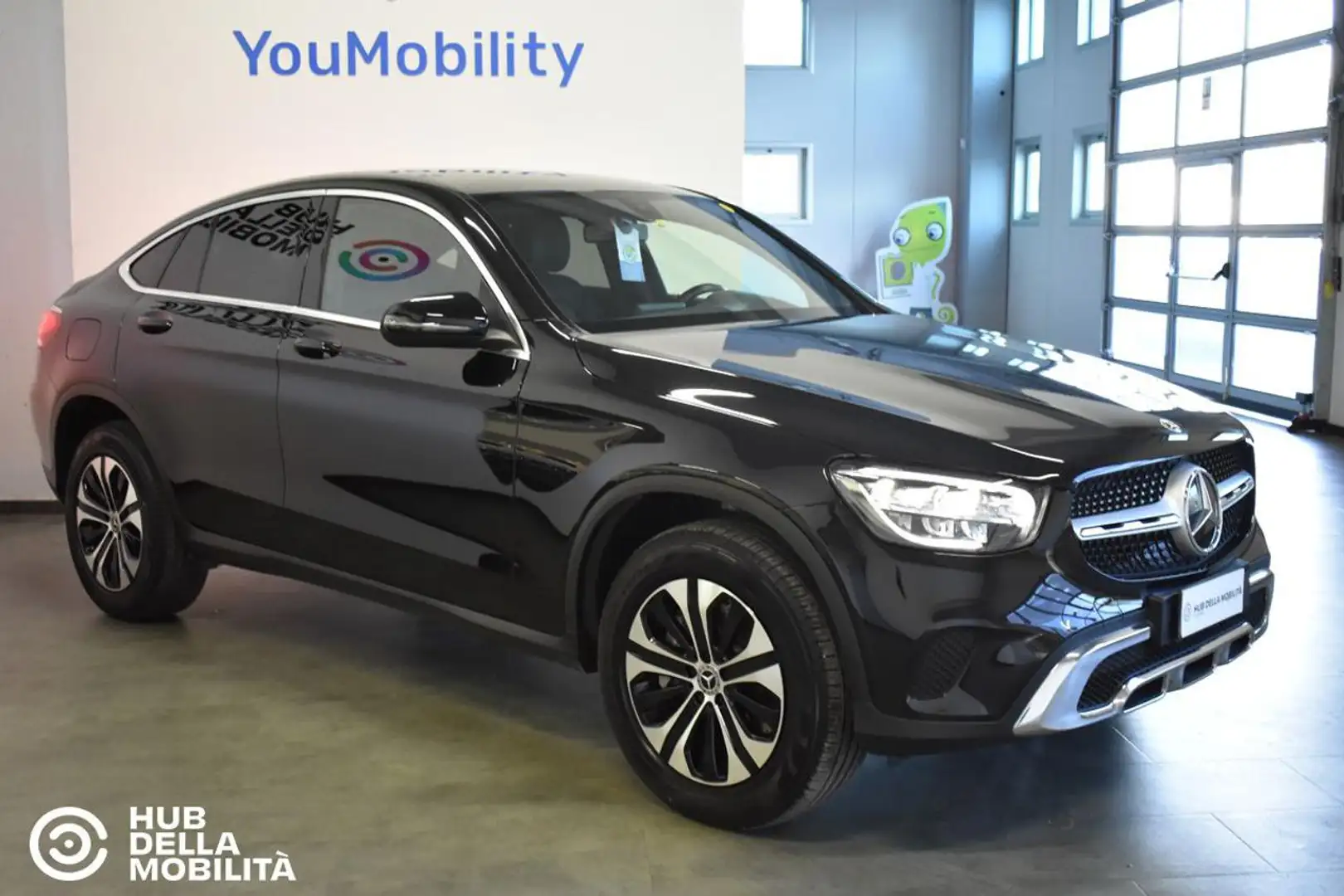 Mercedes-Benz GLC 300 e 4Matic Plug-in hybrid Coupé Business Negro - 2