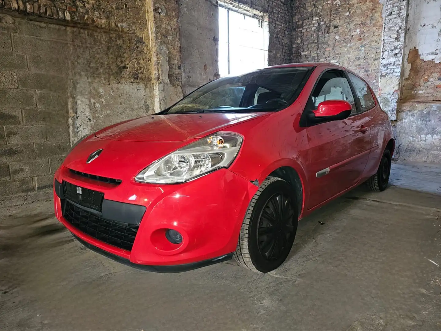 Renault Clio 1.2i Collection seulement 113.000kms Rouge - 2