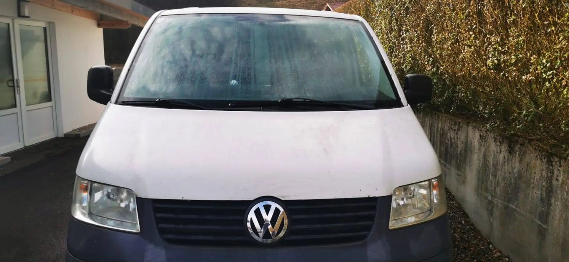 Volkswagen T5 Transporter Fahrgestell 1,9 TDI Weiß - 1