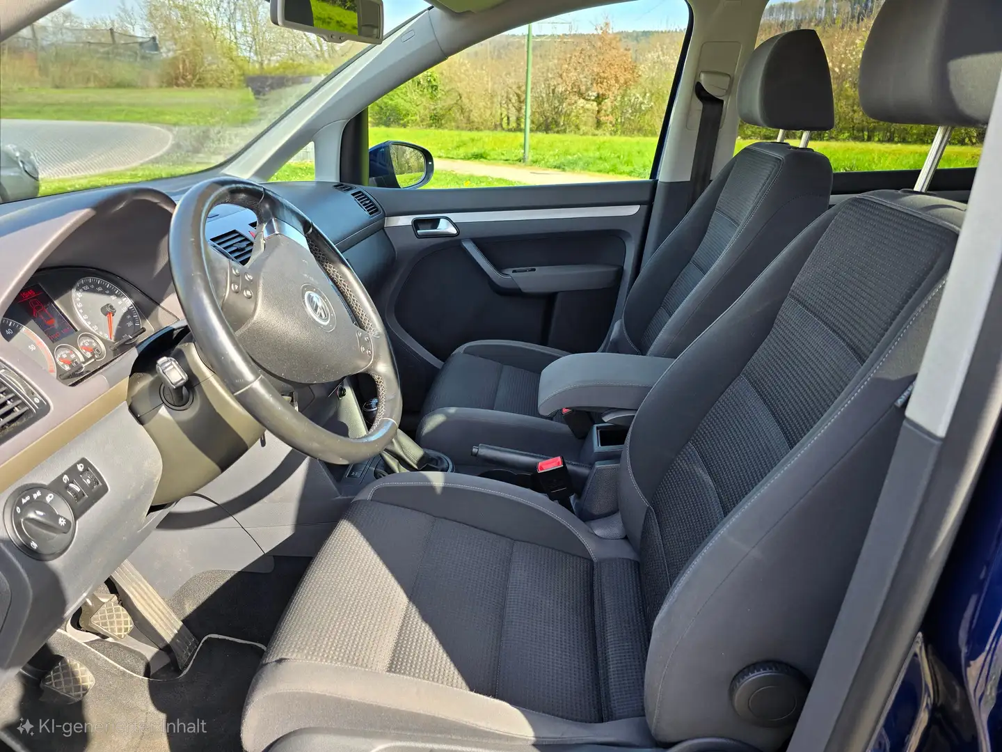 Volkswagen Touran Touran Diesel 2.0 TDI DPF Freestyle Blau - 1