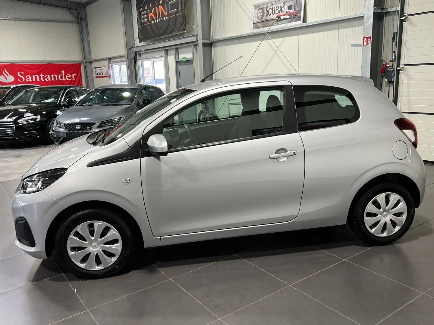 Peugeot 108 1.0 Active **Klimaanlage*Bluetooth*USB** Grau - 2