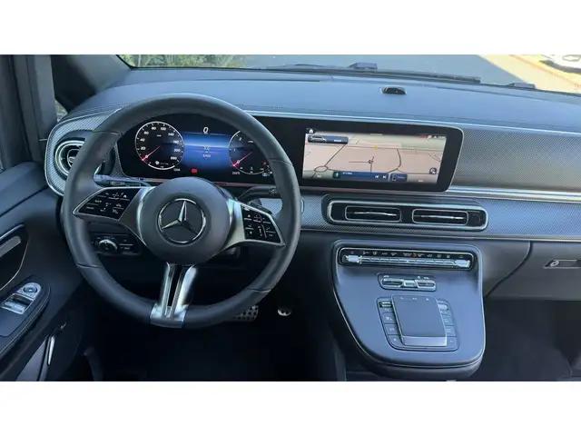 Mercedes-Benz V-Class view 13