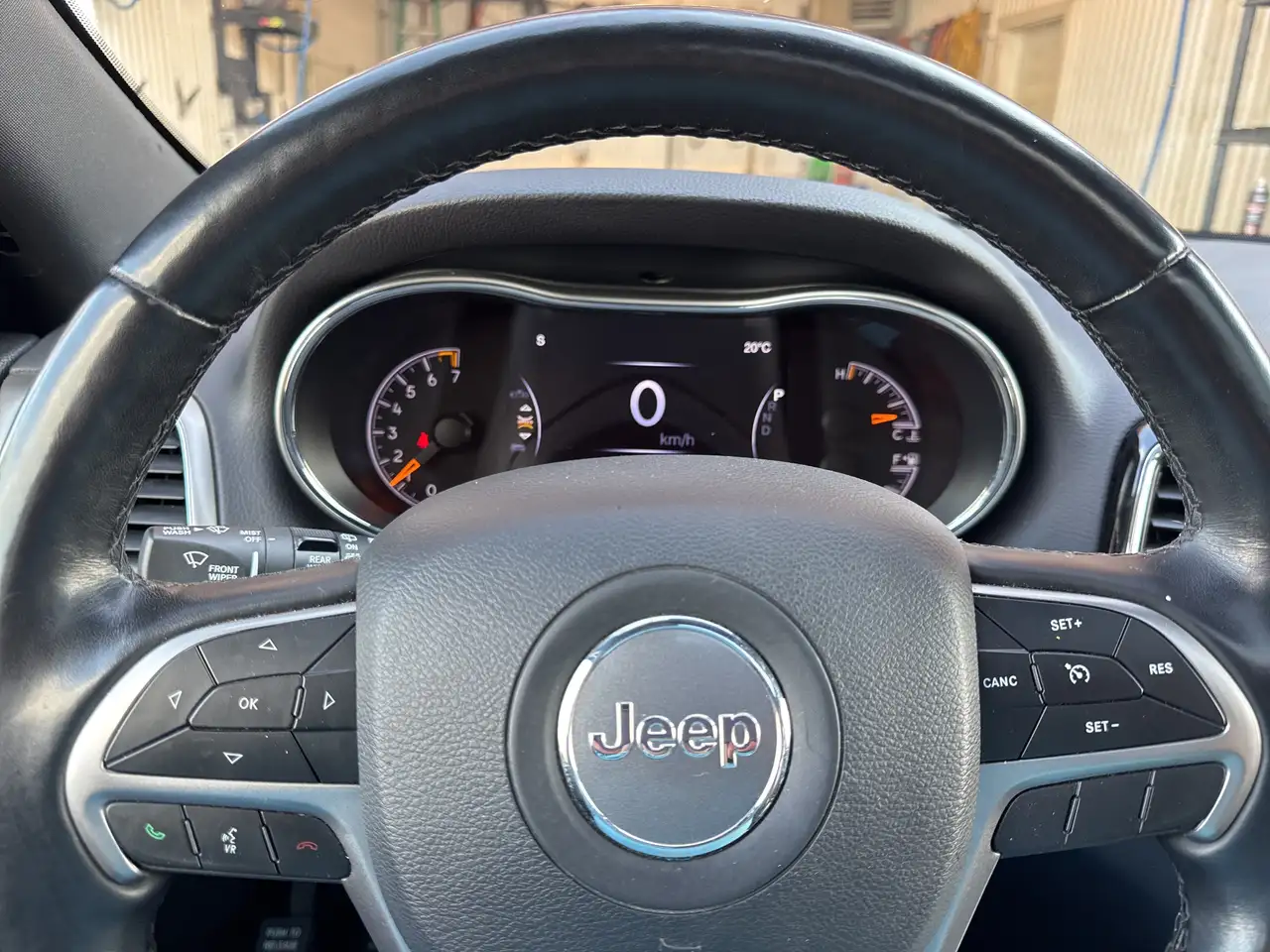 Jeep Grand Cherokee снимка Jeep Grand Cherokee