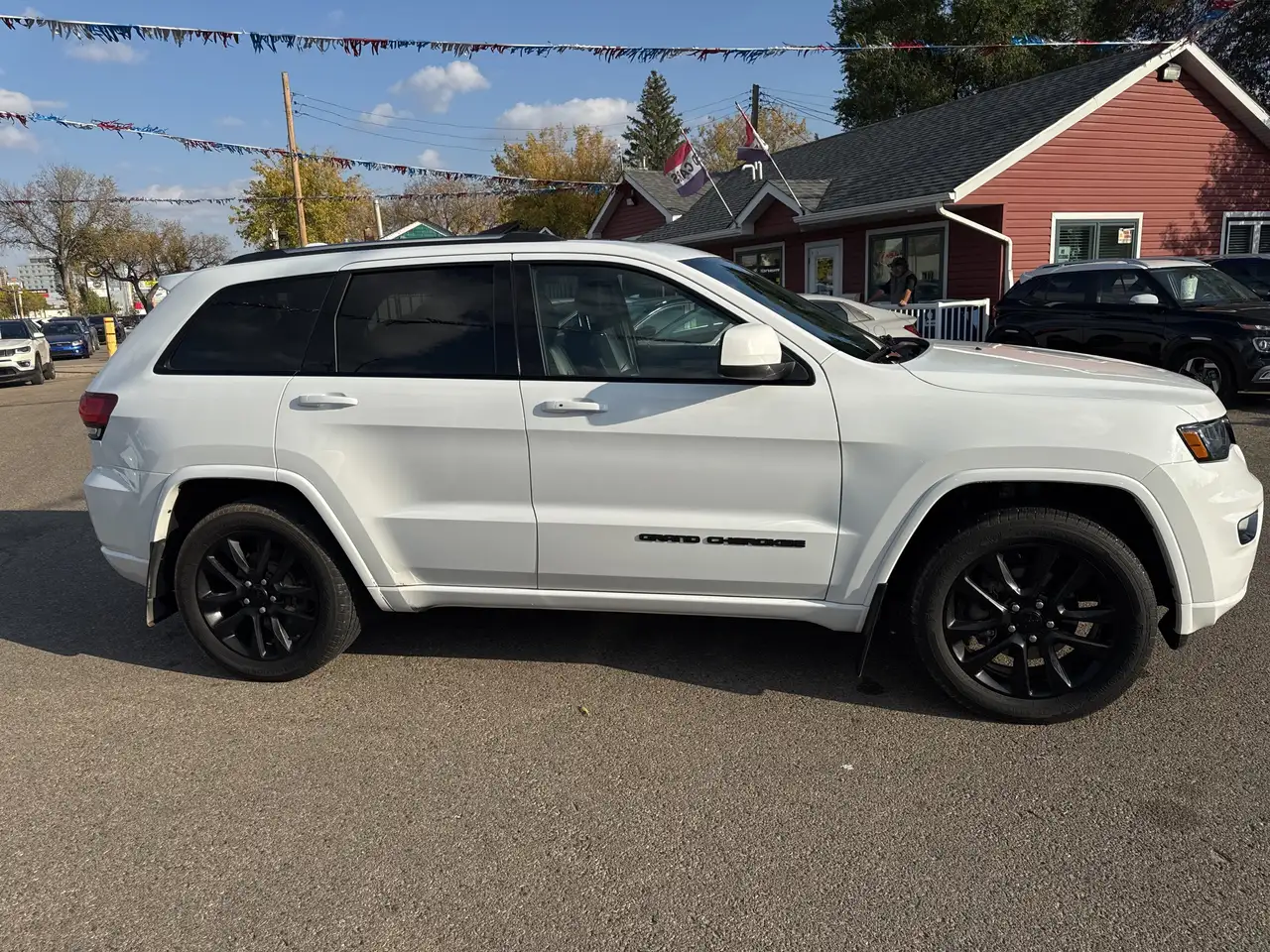 Jeep Grand Cherokee снимка Jeep Grand Cherokee