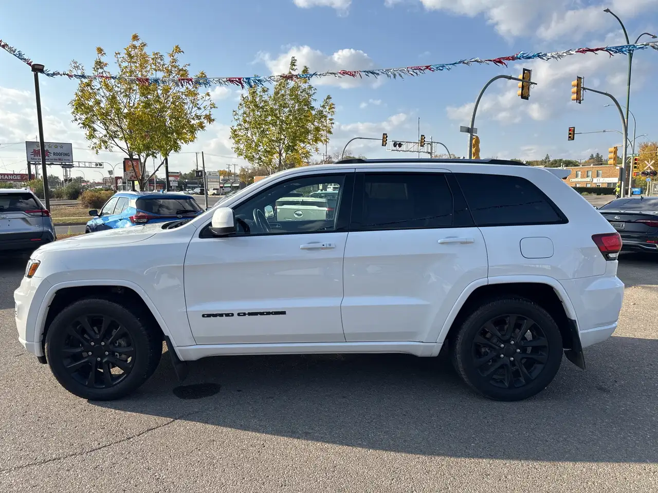 Jeep Grand Cherokee снимка Jeep Grand Cherokee