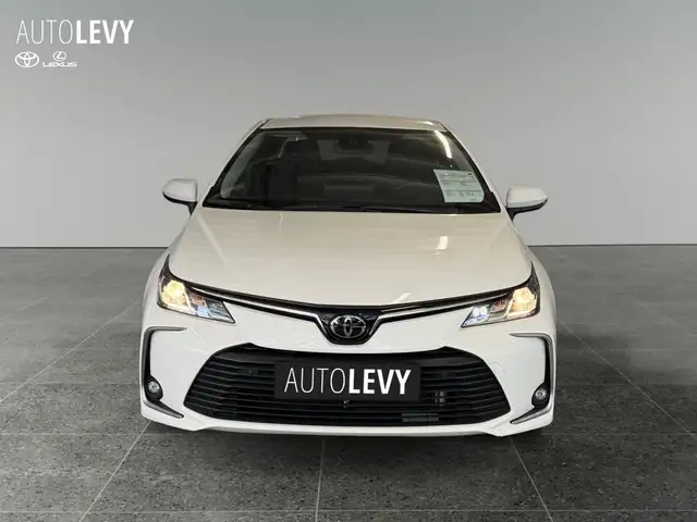 Toyota Corolla view 9
