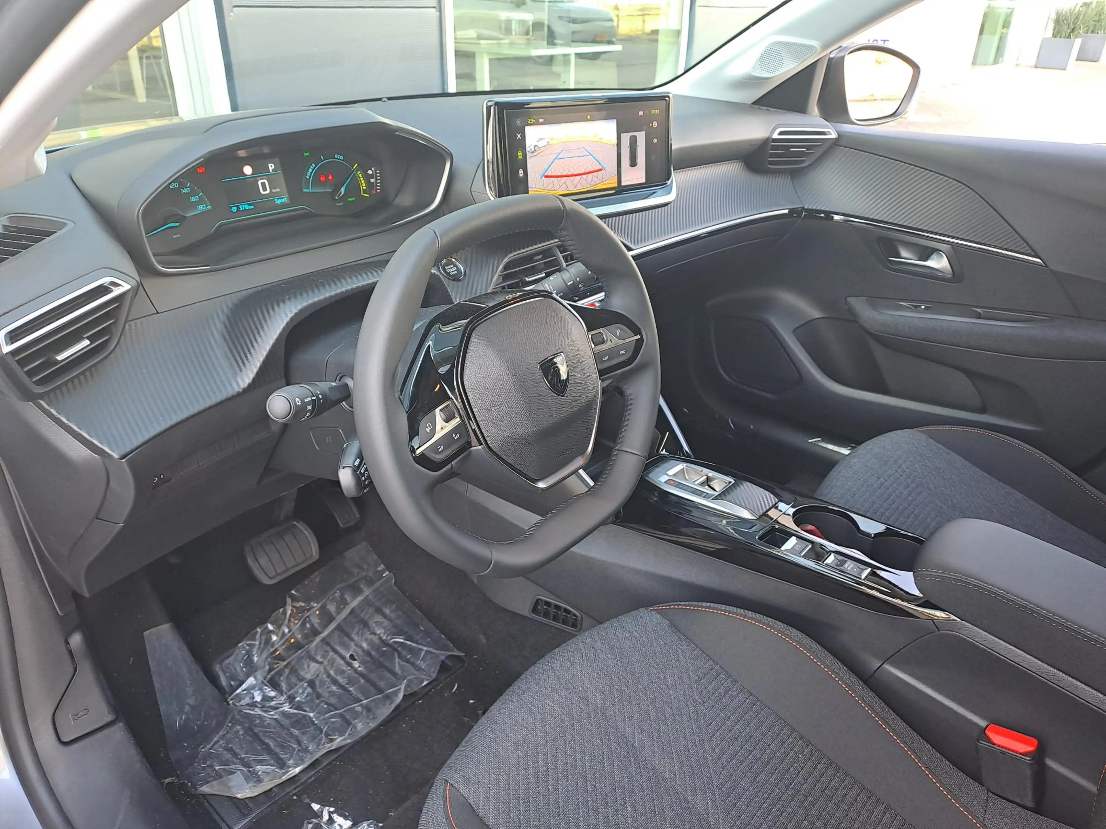 Peugeot e-208 EV Business 51 kWh — photo 9