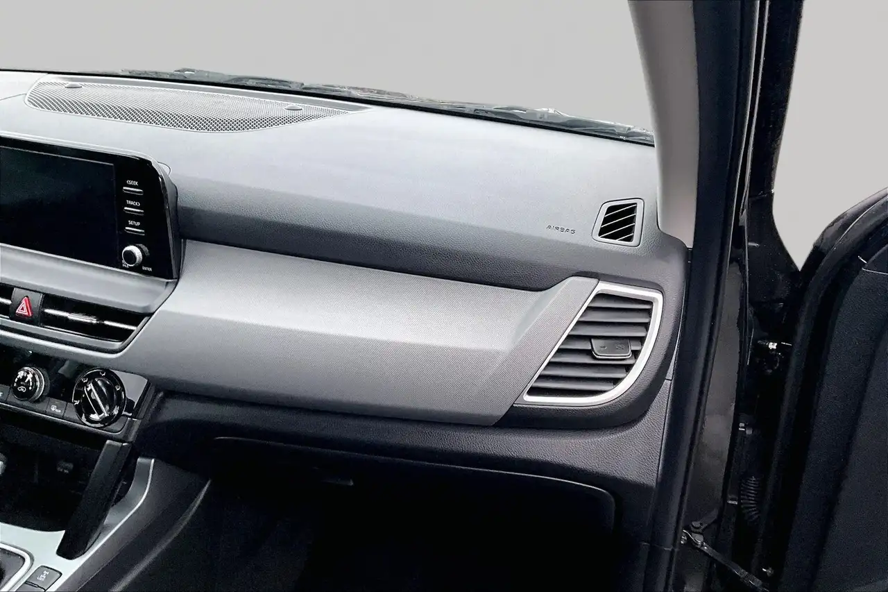 Kia Seltos снимка Kia Seltos