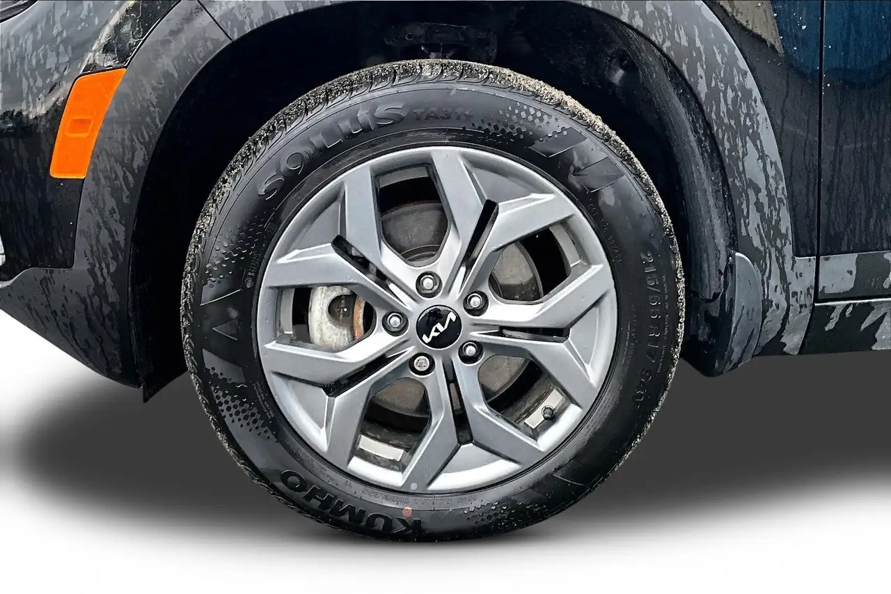 Kia Seltos снимка Kia Seltos