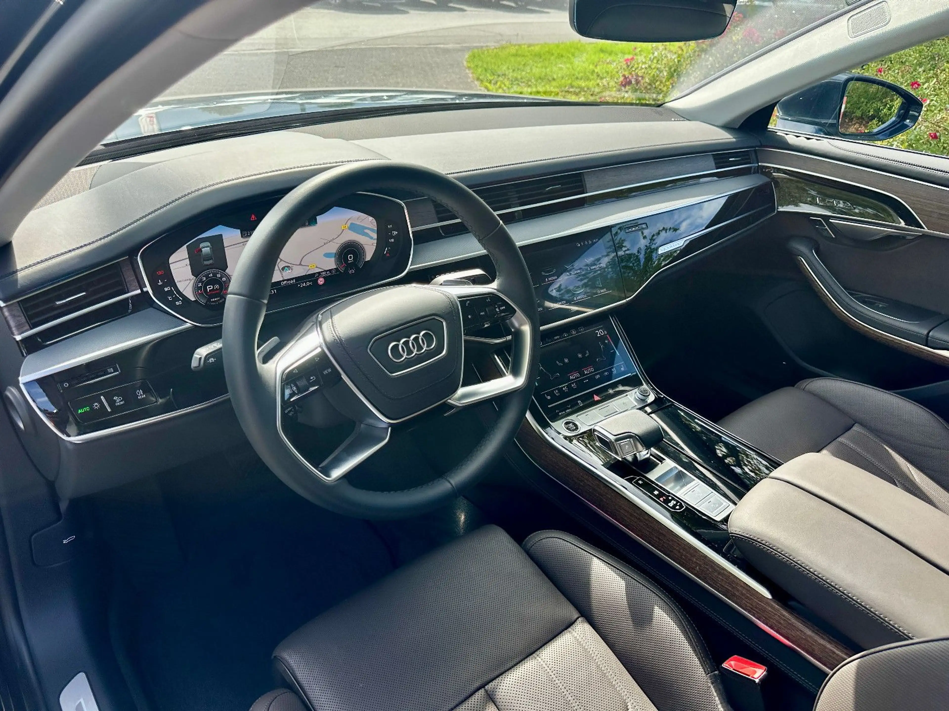Audi A8 Lang 55TFSI qu DIGITAL MATRIX REAR SEAT — photo 10