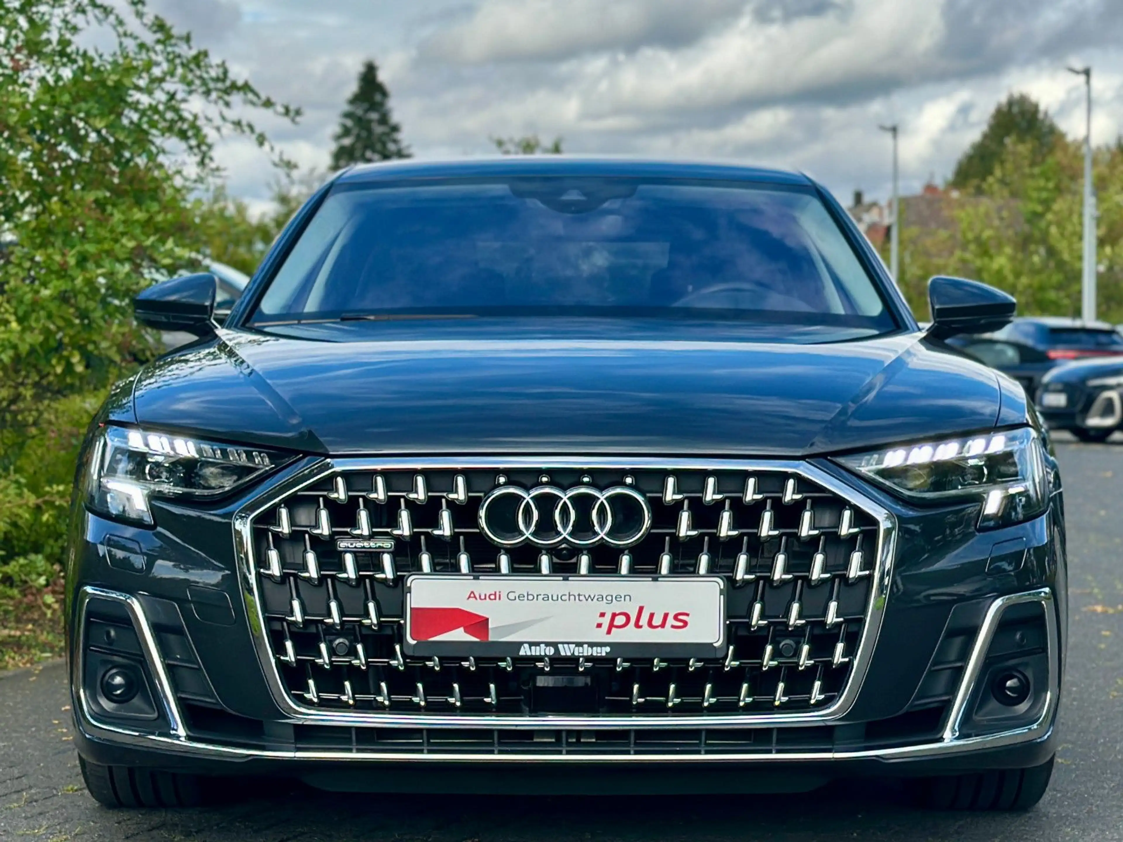 Audi A8 Lang 55TFSI qu DIGITAL MATRIX REAR SEAT — photo 2