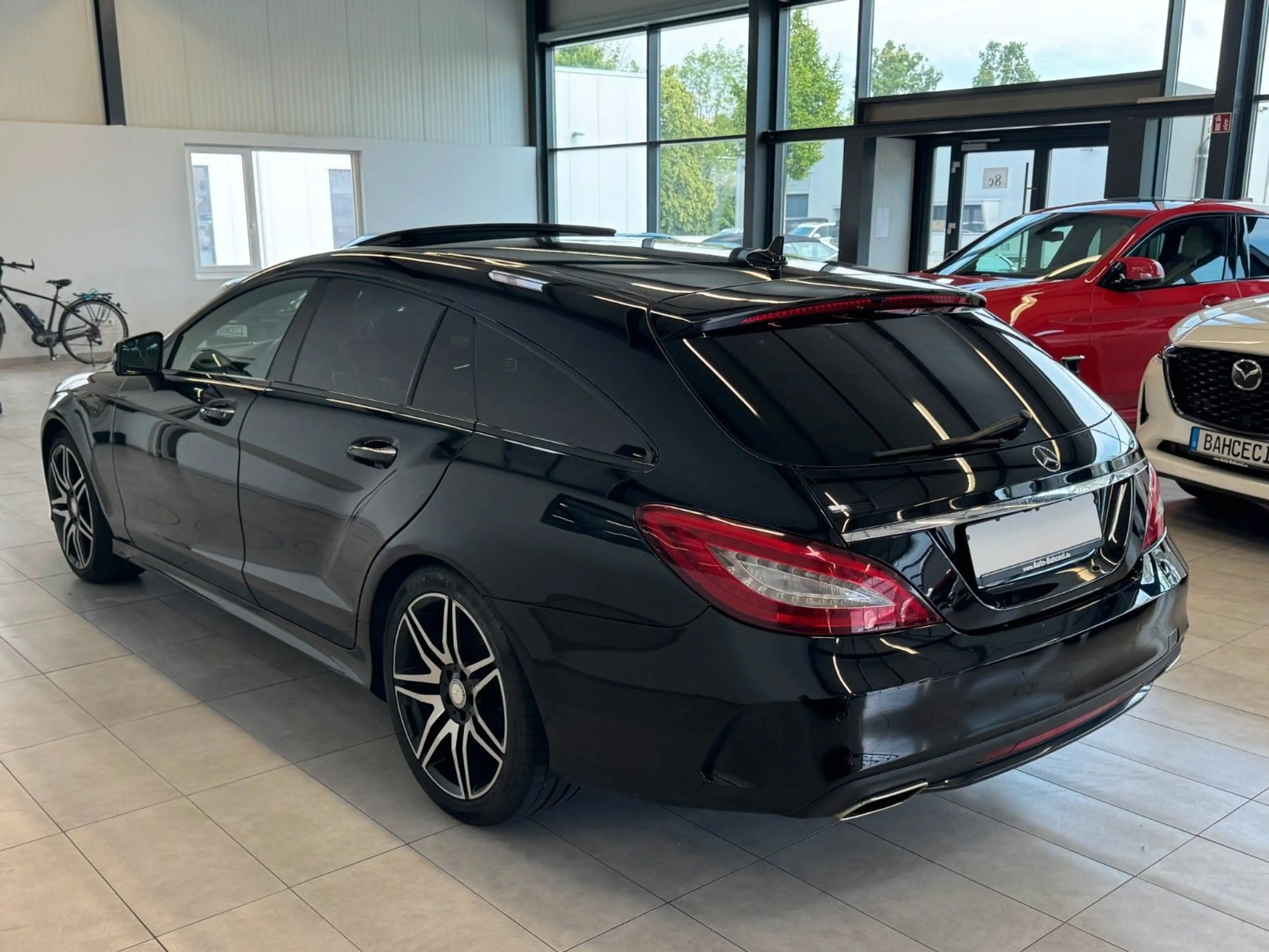 Mercedes-Benz CLS Shooting Brake CLS 250d 4Matic*AMGLine*RFK*Night — photo 7