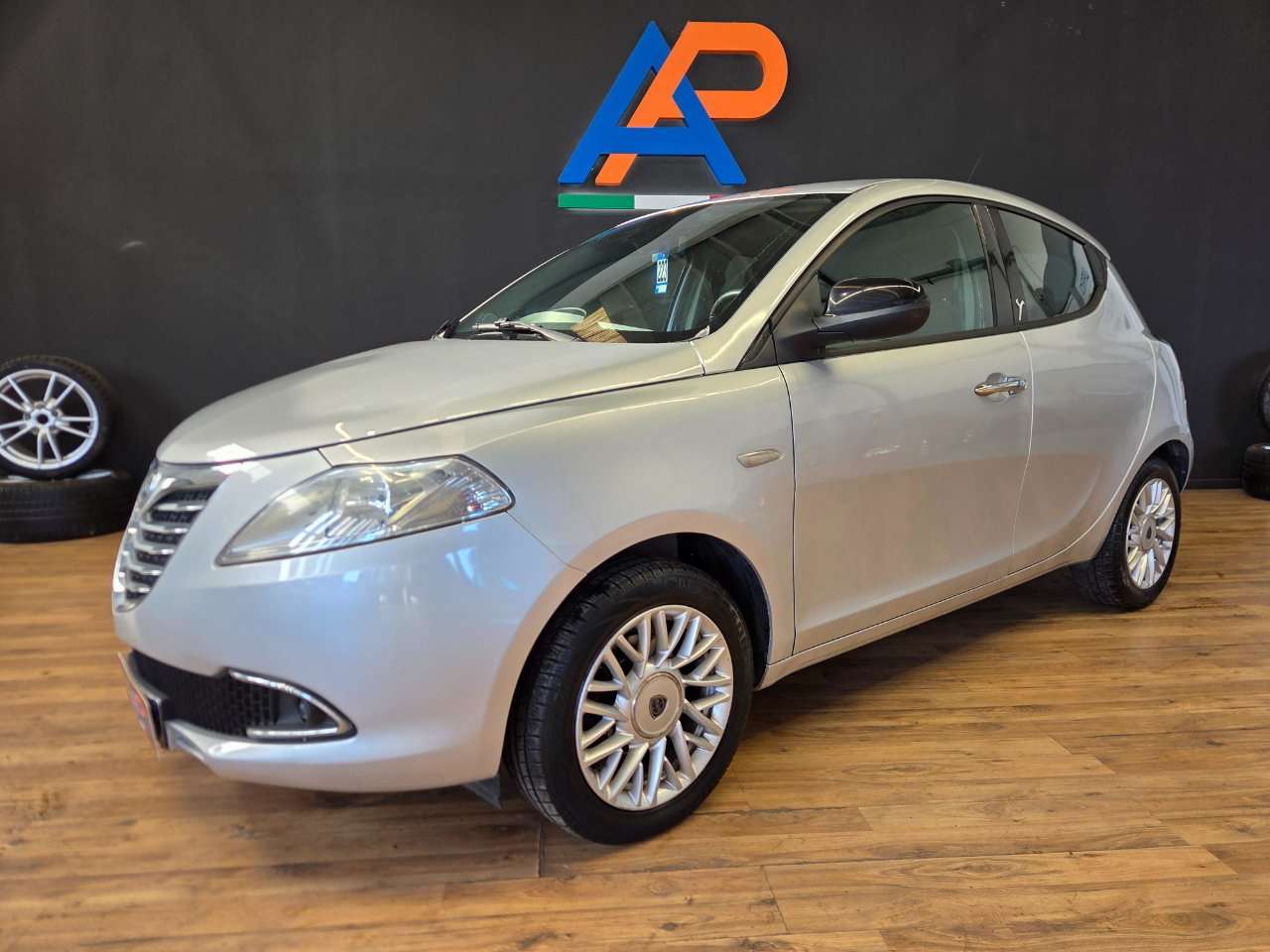 Lancia Ypsilon 1.2 Benz. 69CV 5 P.