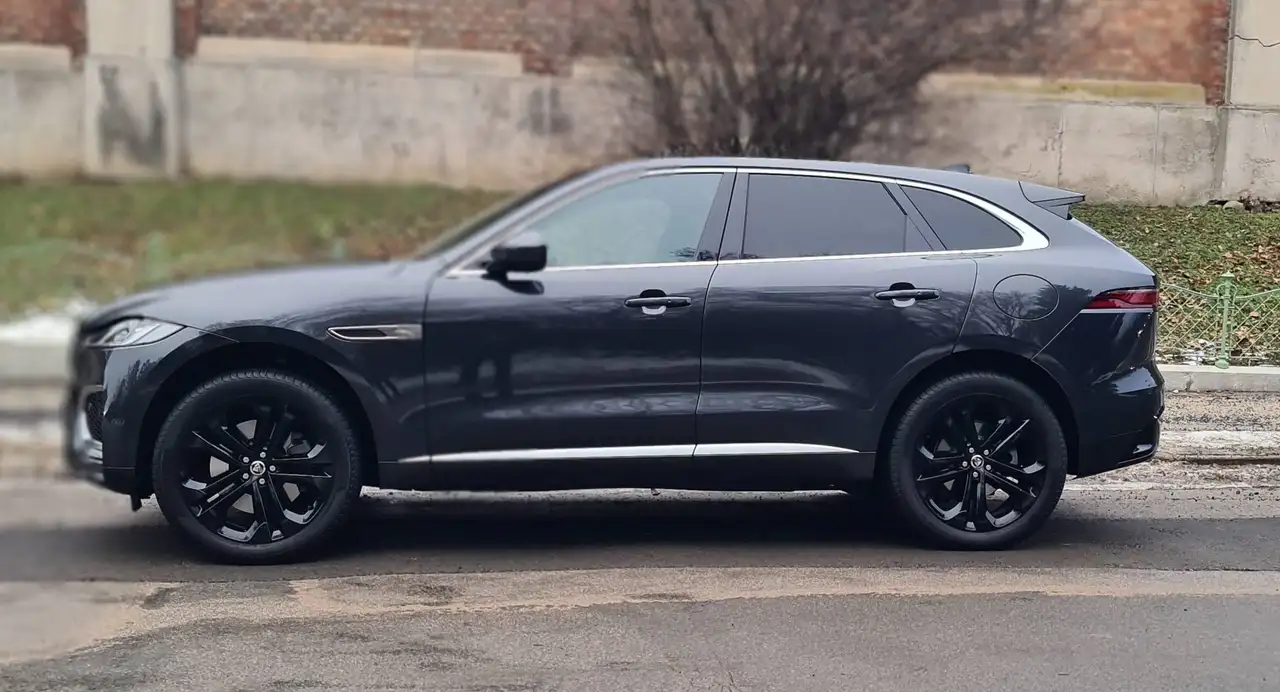Jaguar F-Pace