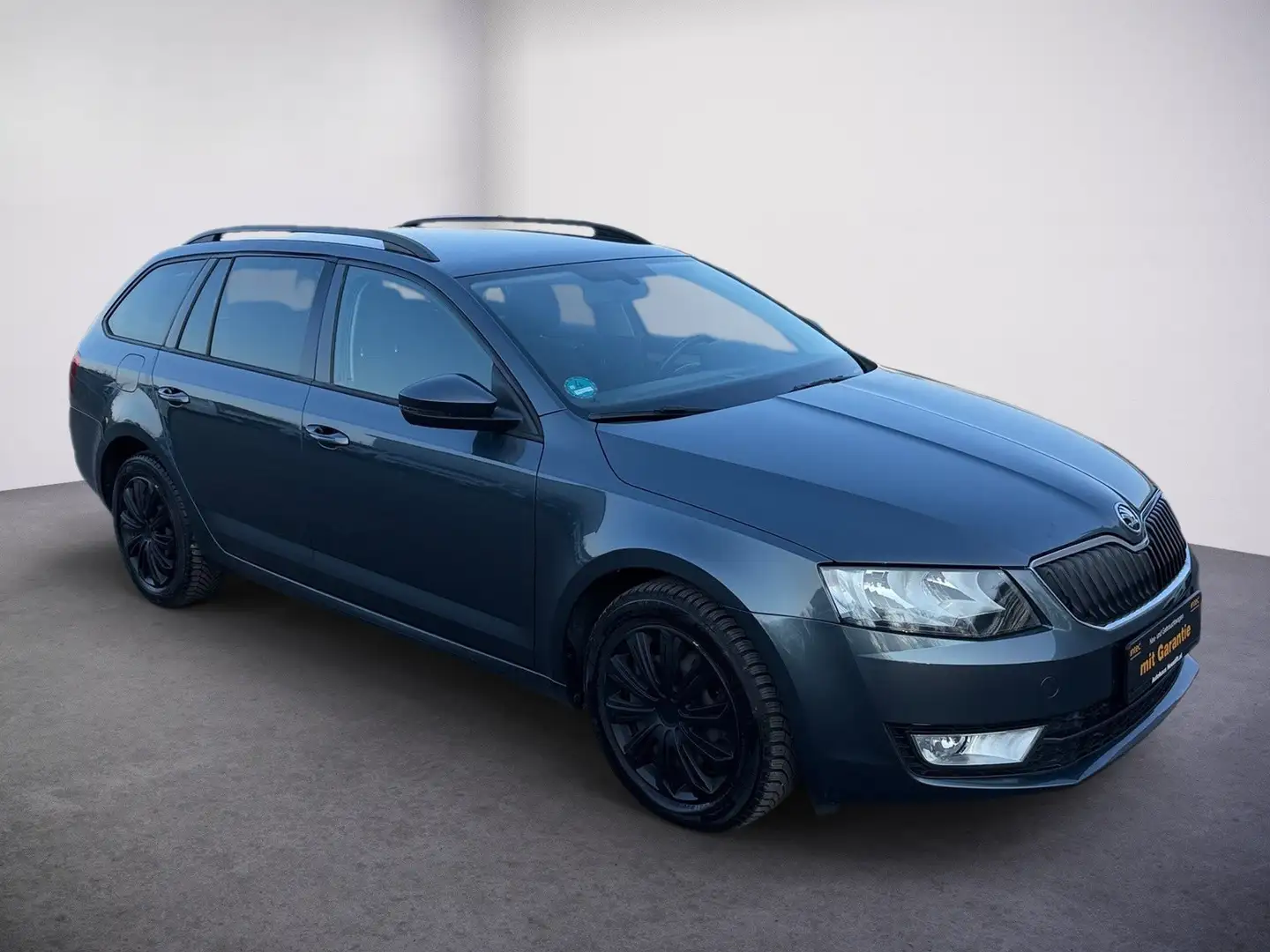 Skoda Octavia 2.0 TDI Ambition Grau - 1