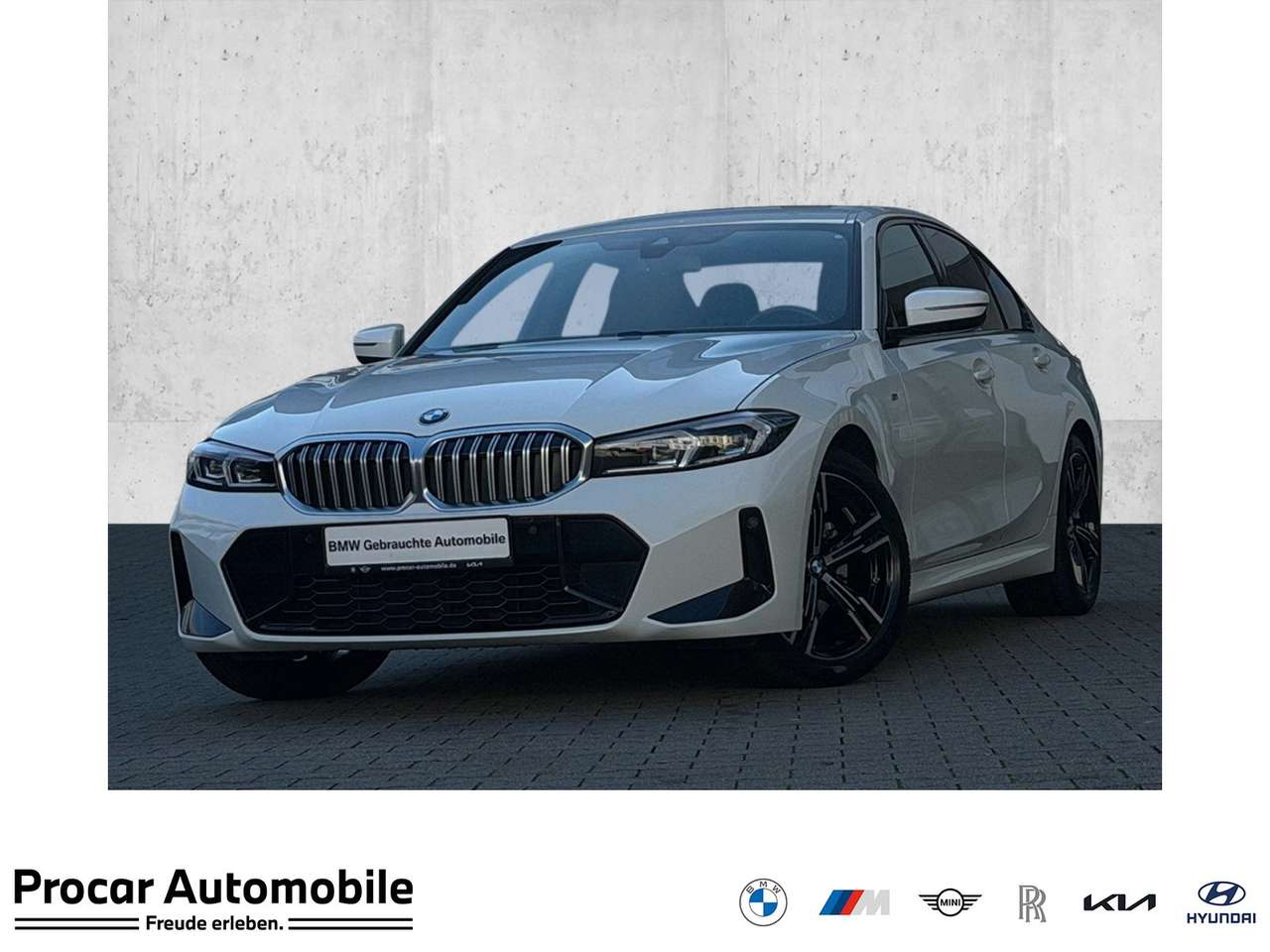 BMW 320 — BMW 320 i Limousine M Sport AdapLED DA PA HiFi HuD