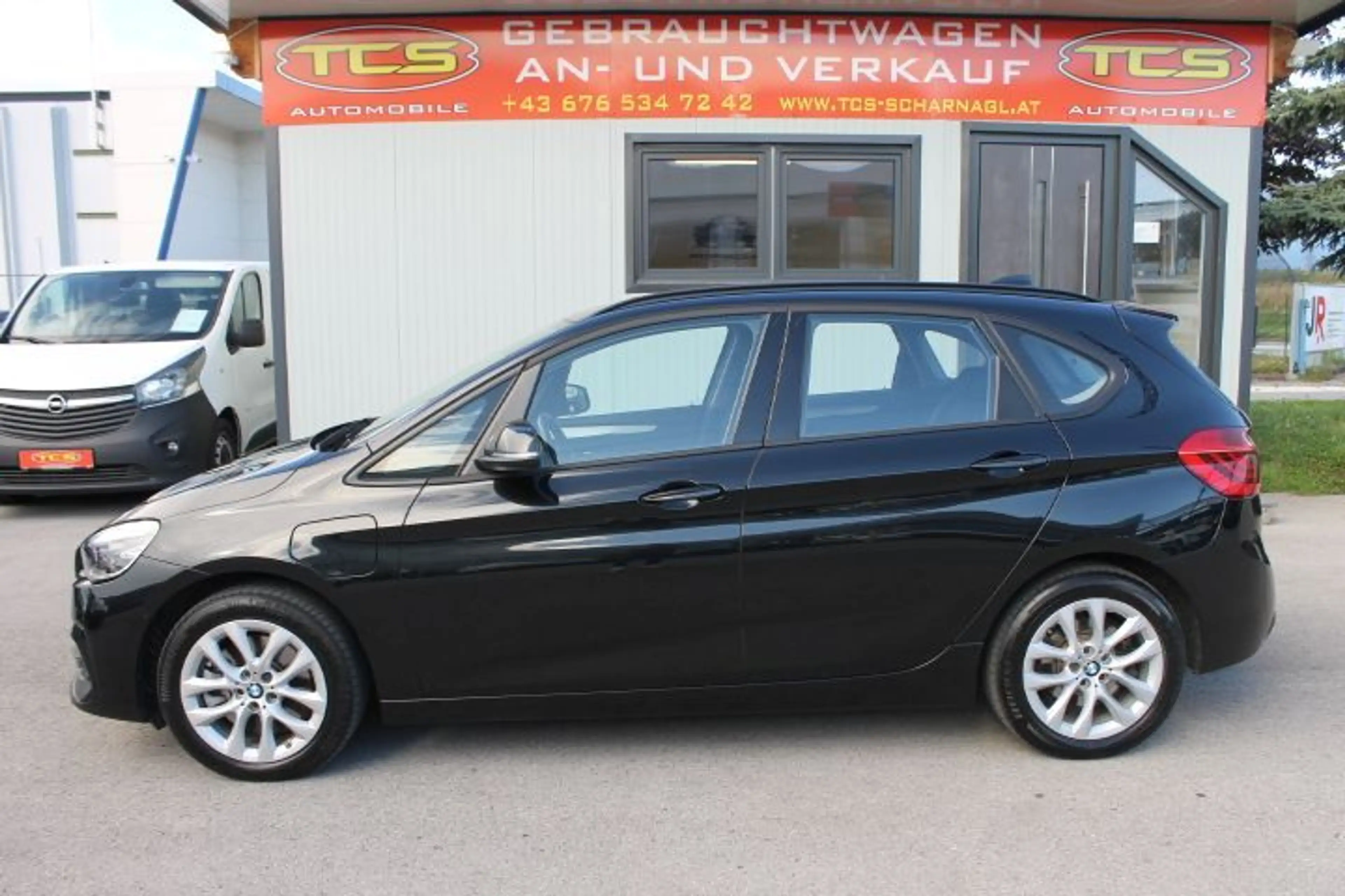 BMW 225 Active T. Allrad Hybrid (F45) PHEV iPerf. — photo 4