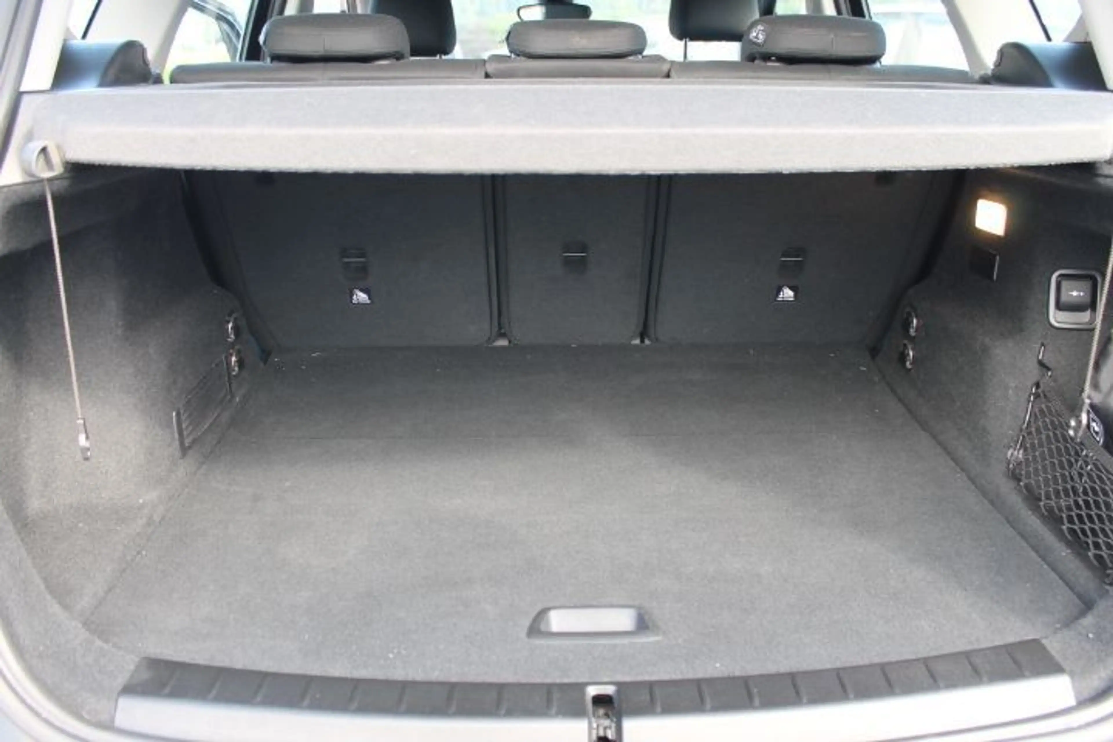 BMW 225 Active T. Allrad Hybrid (F45) PHEV iPerf. — photo 11