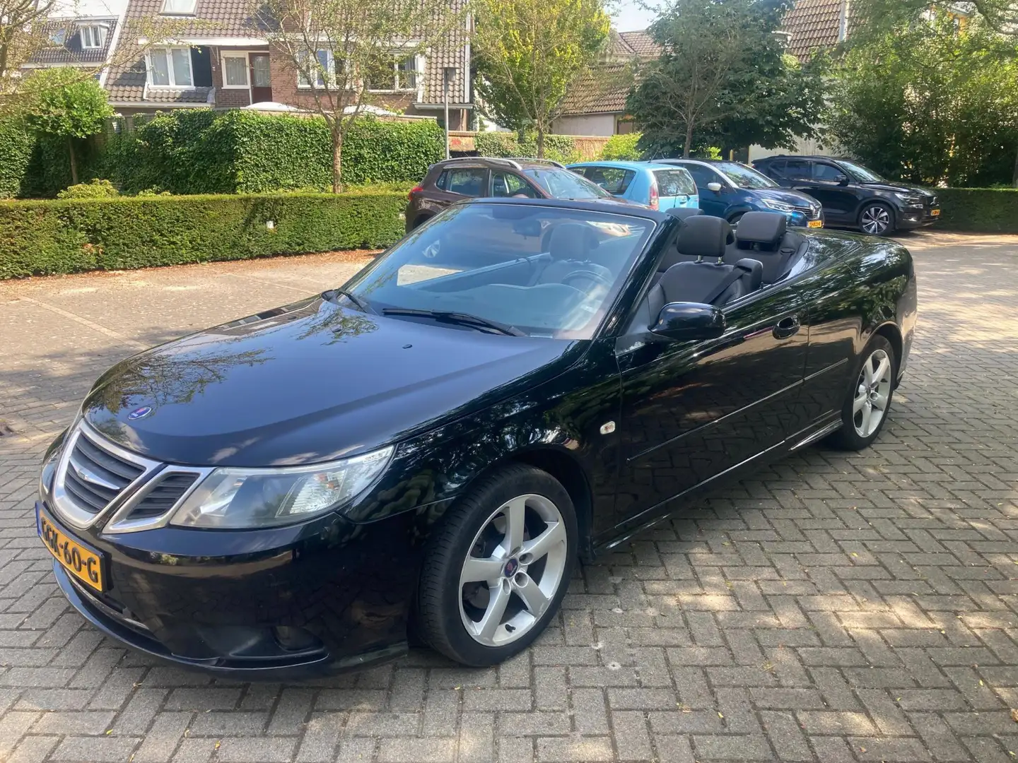 Saab 9-3 Cabrio 1.8t Vector Schwarz - 1