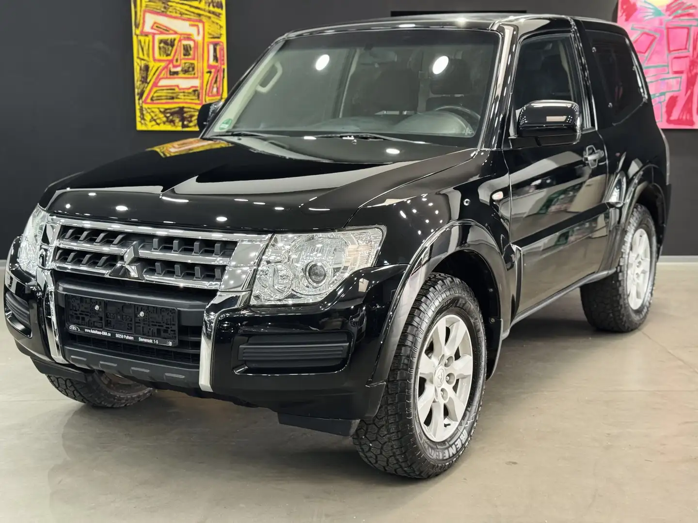 Mitsubishi Pajero 3.2 DI-D Basis (3-trg.)*TÜV NEU*TOP* Schwarz - 1