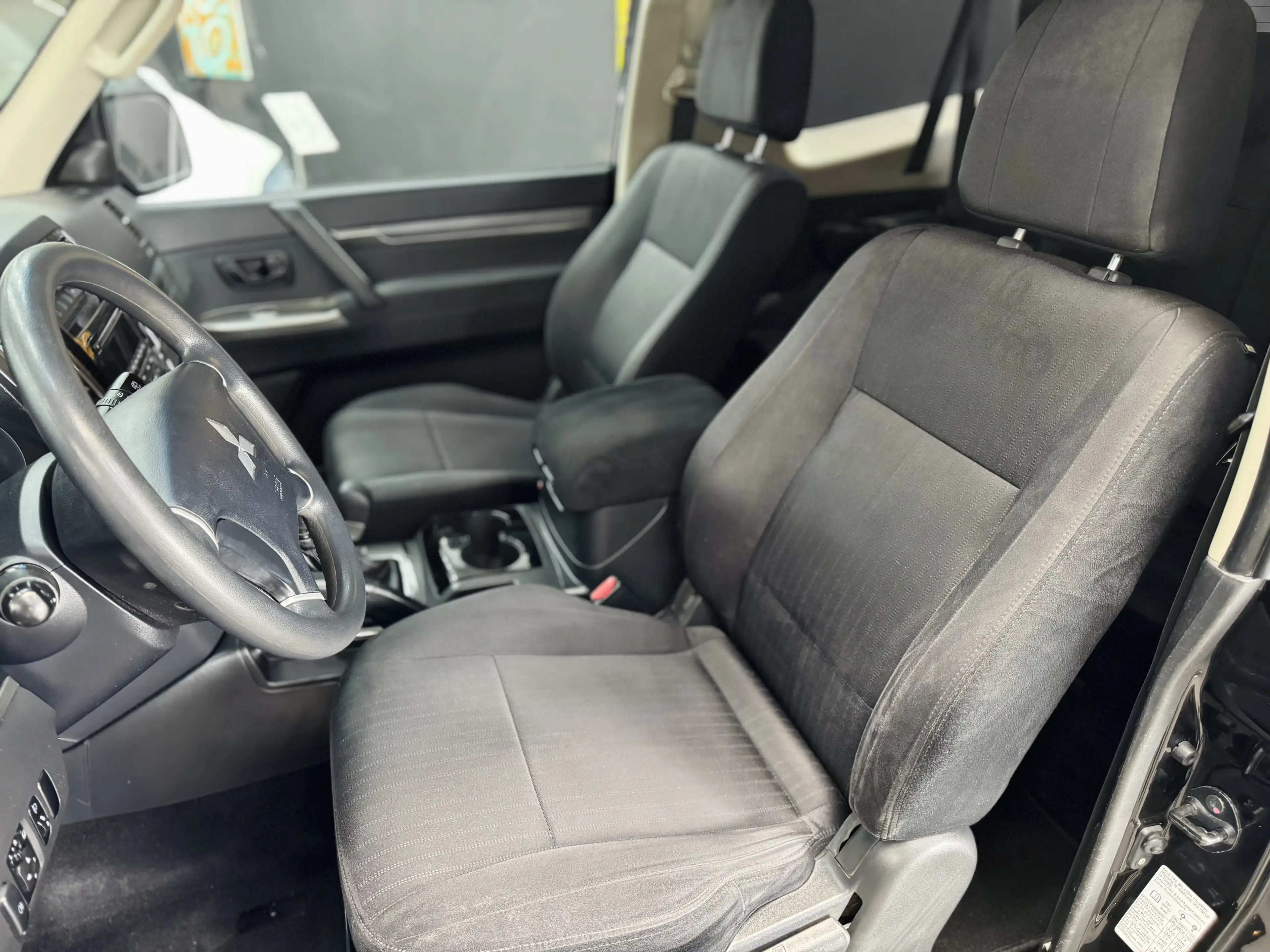 Mitsubishi Pajero 3.2 DI-D Basis (3-trg.)*TÜV NEU*TOP* — photo 6