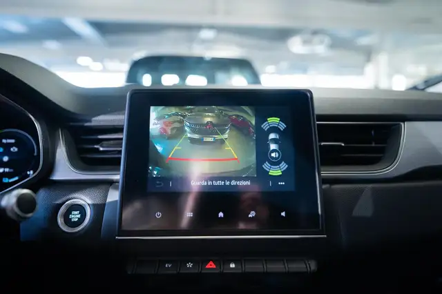 Renault Captur view 12