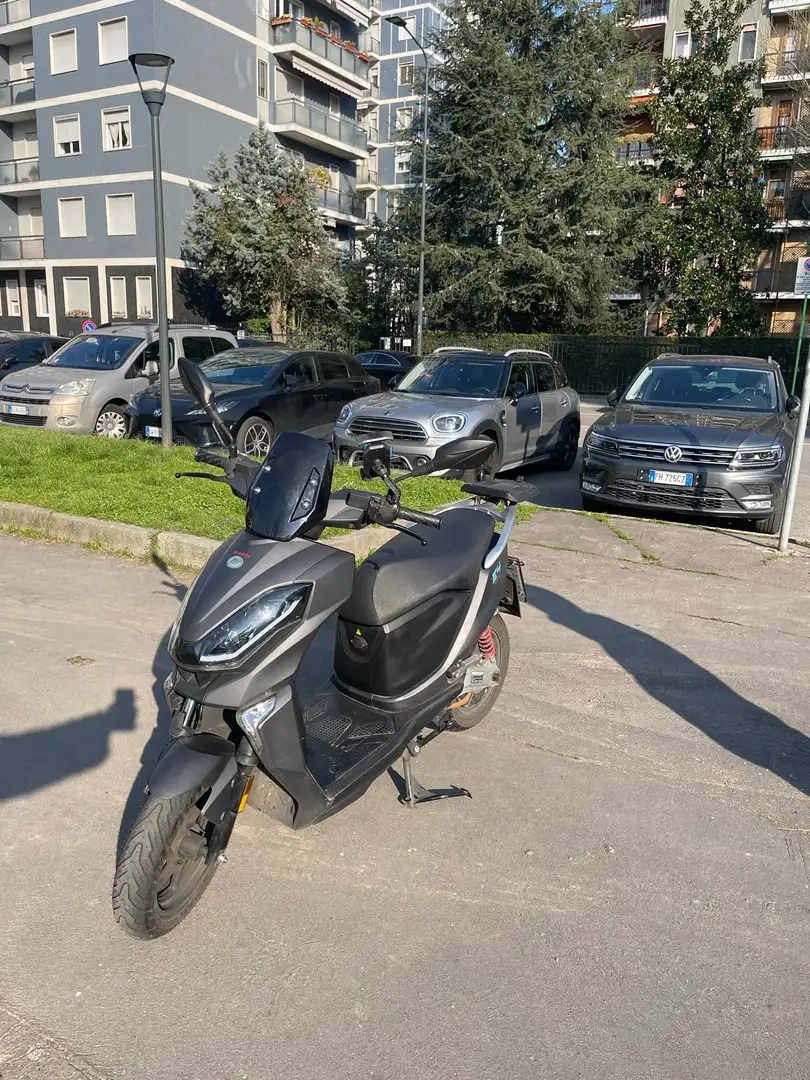 Lifan E4 4750 W doppia batteria 2021 (foto in arrivo) Grigio - 1