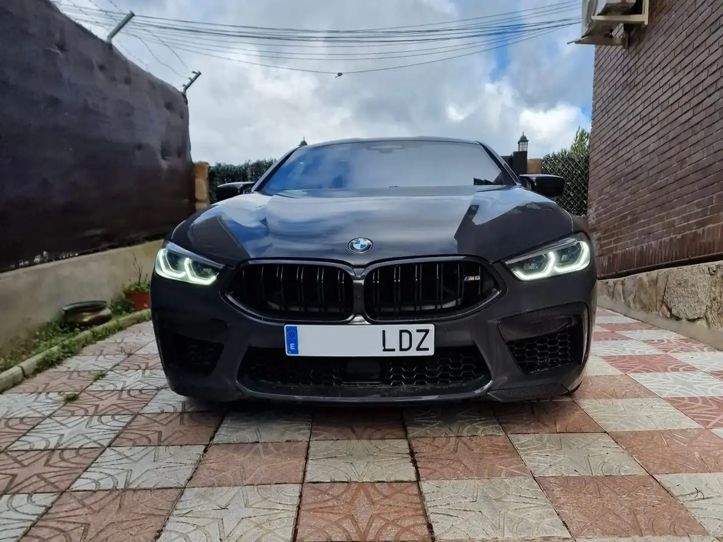 BMW M8 Competition Gran Coupé Gris - 1