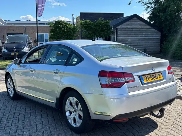 Citroen C5 view 8