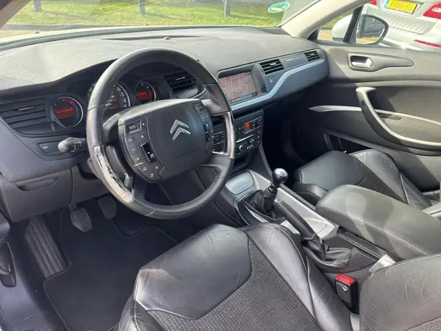 Citroen C5 view 13