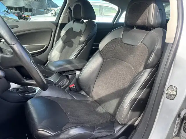 Citroen C5 view 12