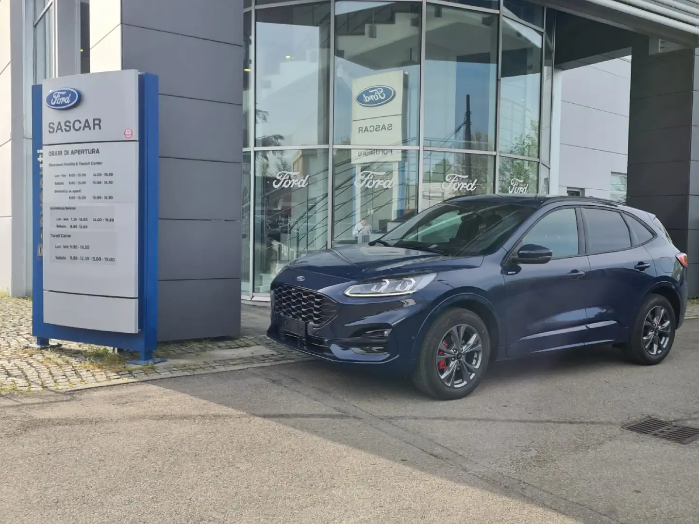 Ford Kuga ST-Line 2.0 Ecoblue 120CV AWD Blau - 1