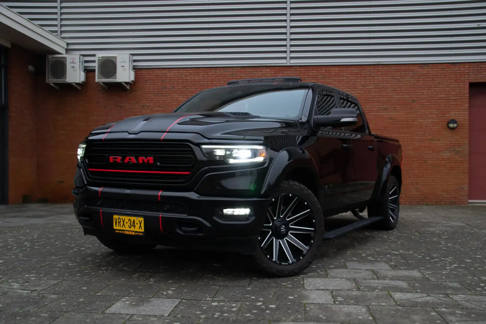 Dodge RAM 1500 Limited Night Full Option 5.7L V8 Night - 2