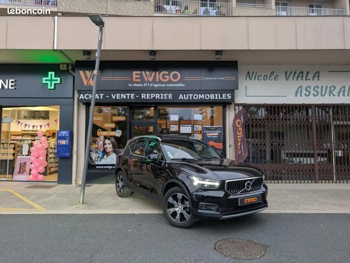 Volvo XC40 2.0 D3 150 INSCRIPTION LUXE 2WD GEARTRONIC BVA Noir - 1