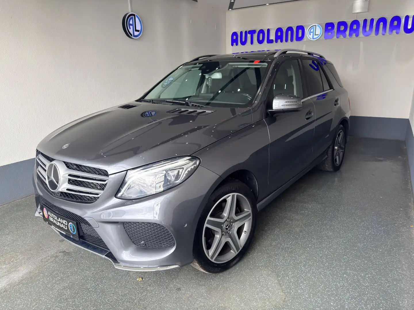 Mercedes-Benz GLE 350 GLE 350 d 4Matic 9G-TRONIC AMG Line - 2