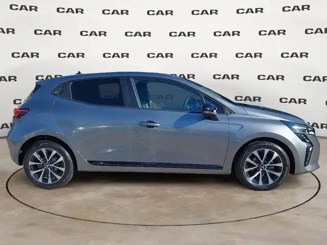 Mitsubishi Colt view 4